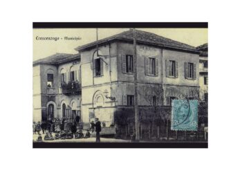 CRESCENZAGO, IL COMUNE VENDE L’EX MUNICIPIO: CI RIPENSI