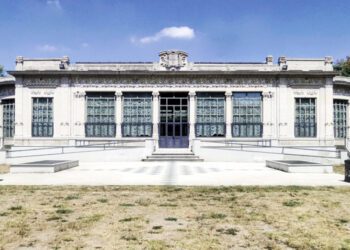 “Trekking urbano. Percorsi storico-architettonici in Zona 4”